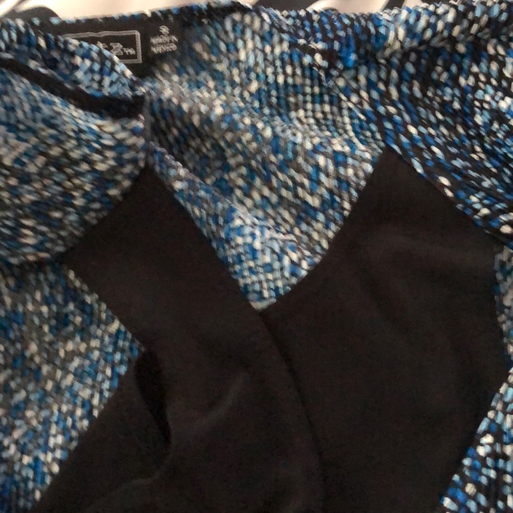 Cute blouse - Picture 3 of 5